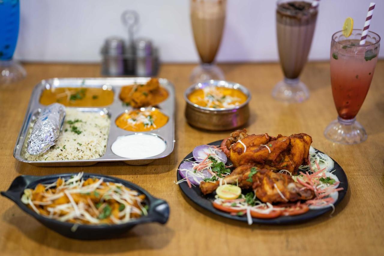 Zostel Delhi Pansiyon Yeni Delhi Dış mekan fotoğraf